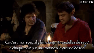 Ca c'est mon spécial pleine lune : 4 rondelles de sauc' à chaque coin sur une tartine à la graisse de rôti